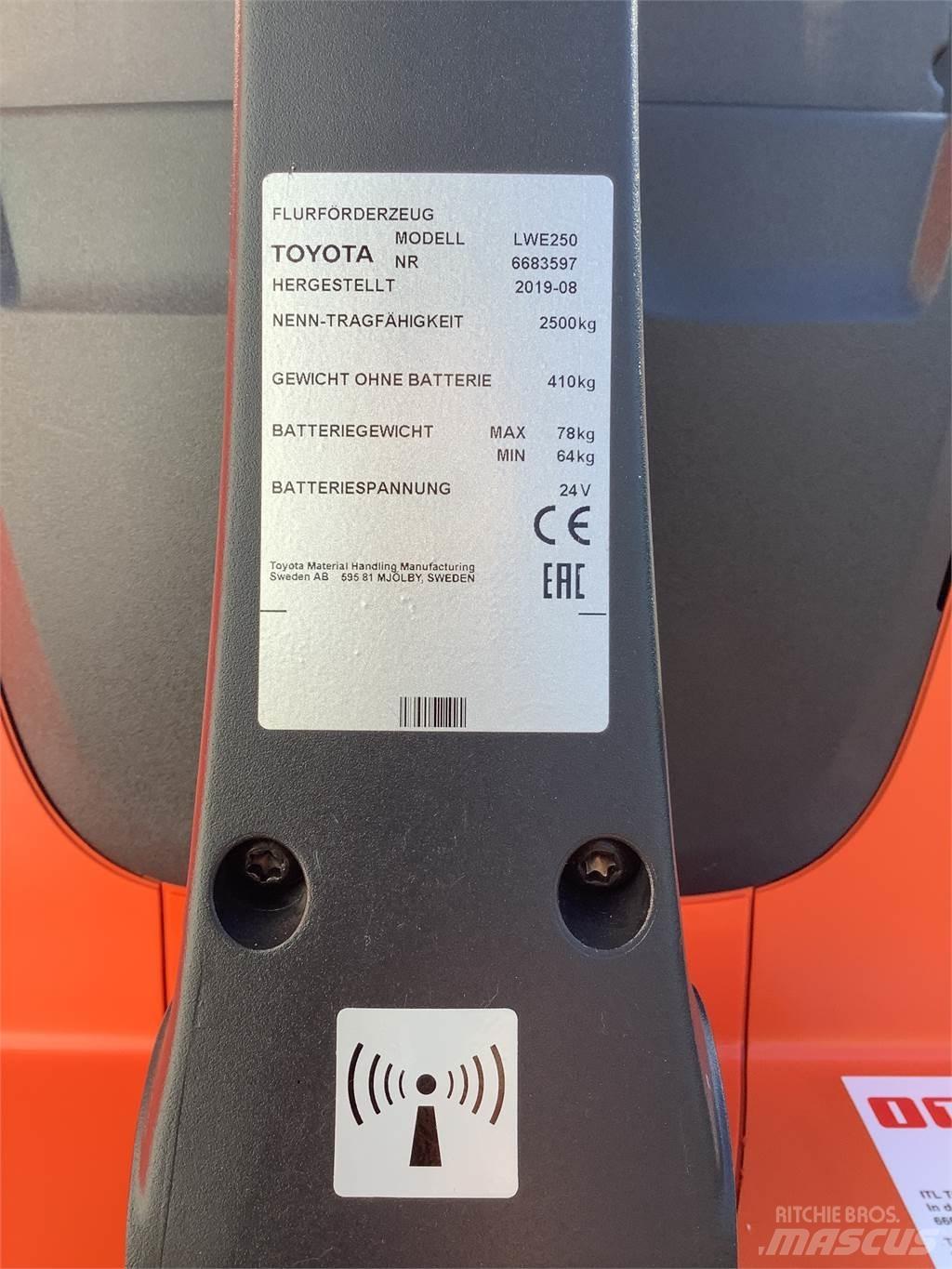 Toyota LWE250 Wózki widłowe unoszące