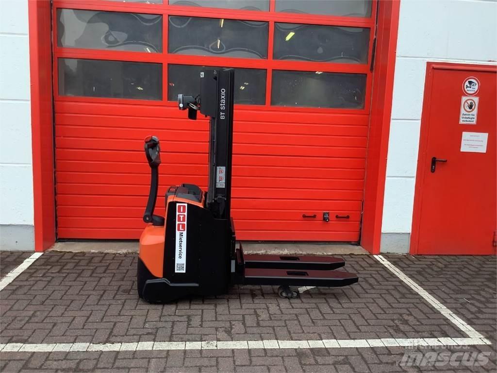 Toyota SWE120L Wózki widłowe unoszące z dyszlem