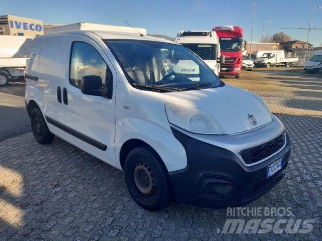 Fiat FIORINO Samochody dostawcze ze skrzynią zamkniętą