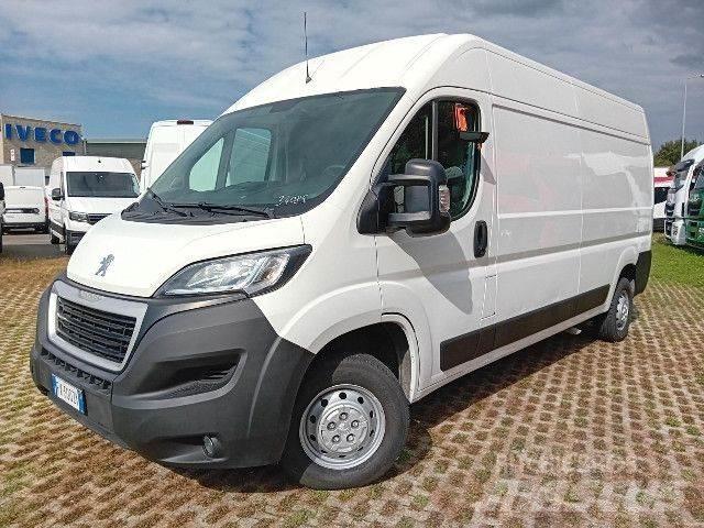 Peugeot BOXER Samochody dostawcze ze skrzynią zamkniętą