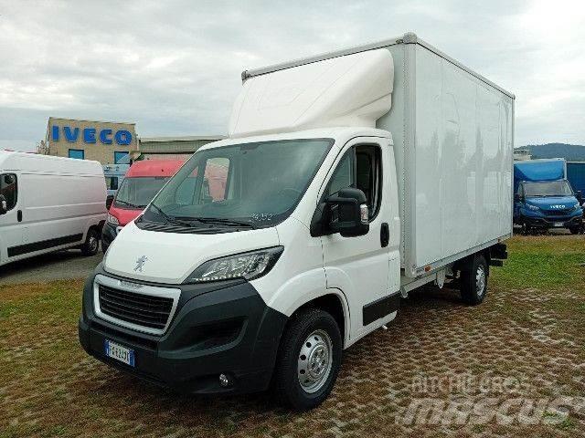 Peugeot BOXER Samochody ciężarowe ze skrzynią zamkniętą