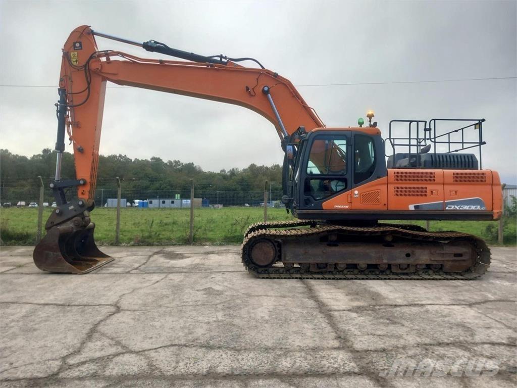 Develon DX300LC-5 Maszyny rolnicze - Inne