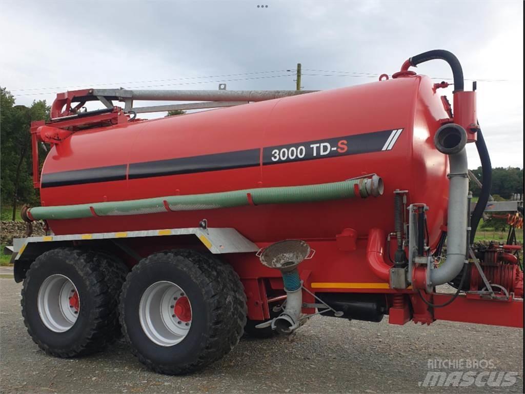 Hi-Spec 3000 TD-S Rozrzutnik obornika