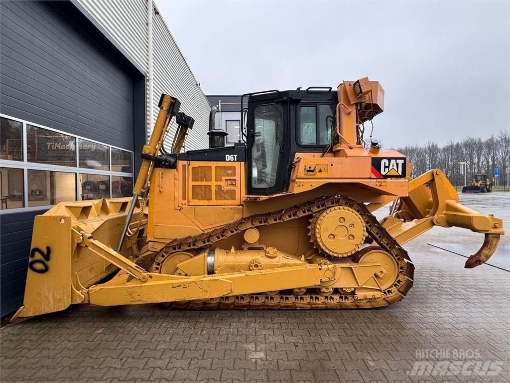 CAT D6T Spycharki gąsienicowe