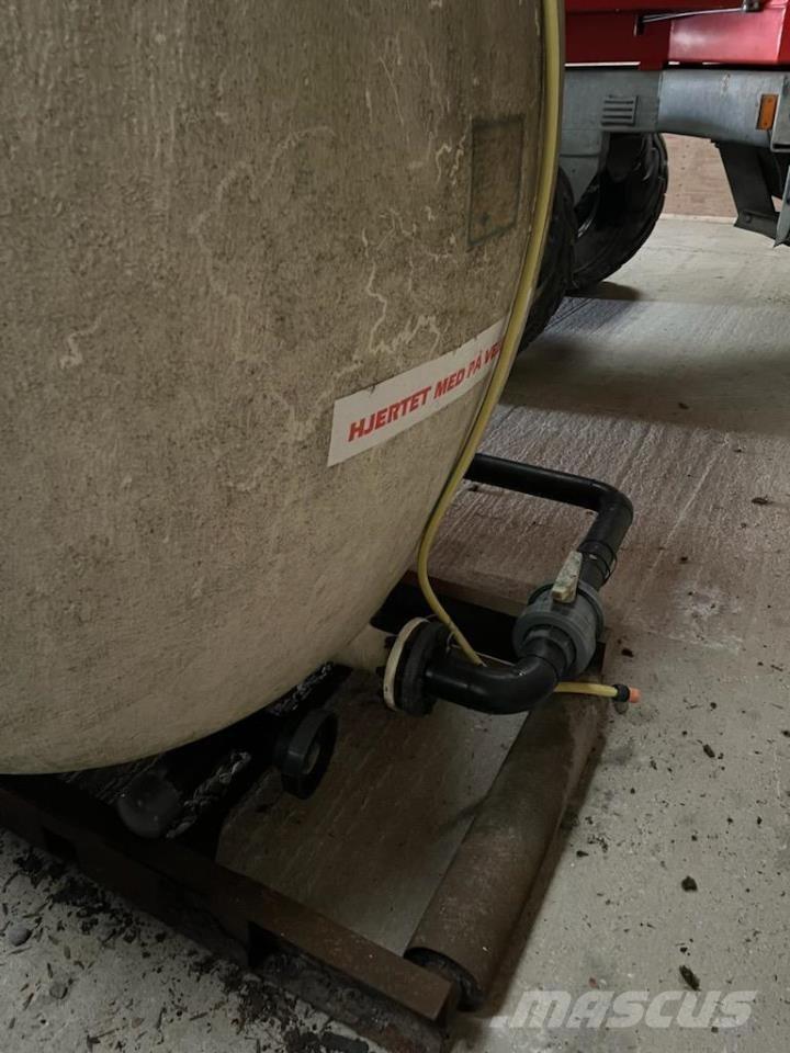  15.000 L vandtank Kosze zasypowe