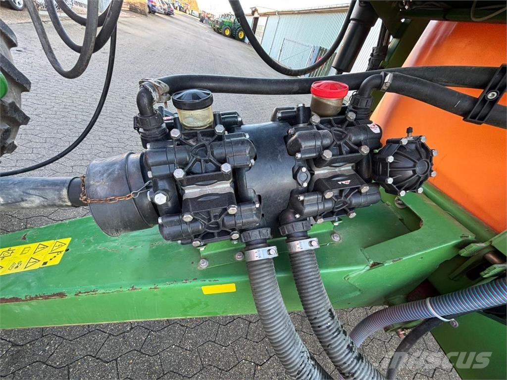 Amazone UX6200 Opryskiwacze zaczepiane