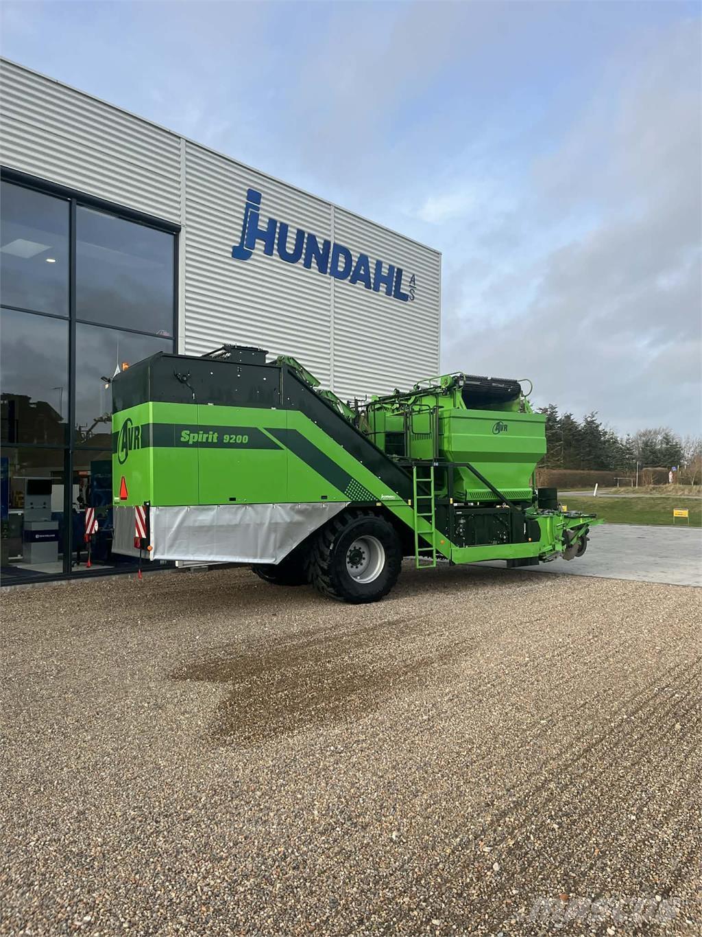 AVR 9200 CR Kombajny ziemniaczane i kopaczki