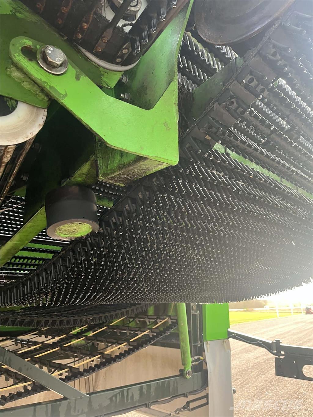 AVR 9200 CR Kombajny ziemniaczane i kopaczki