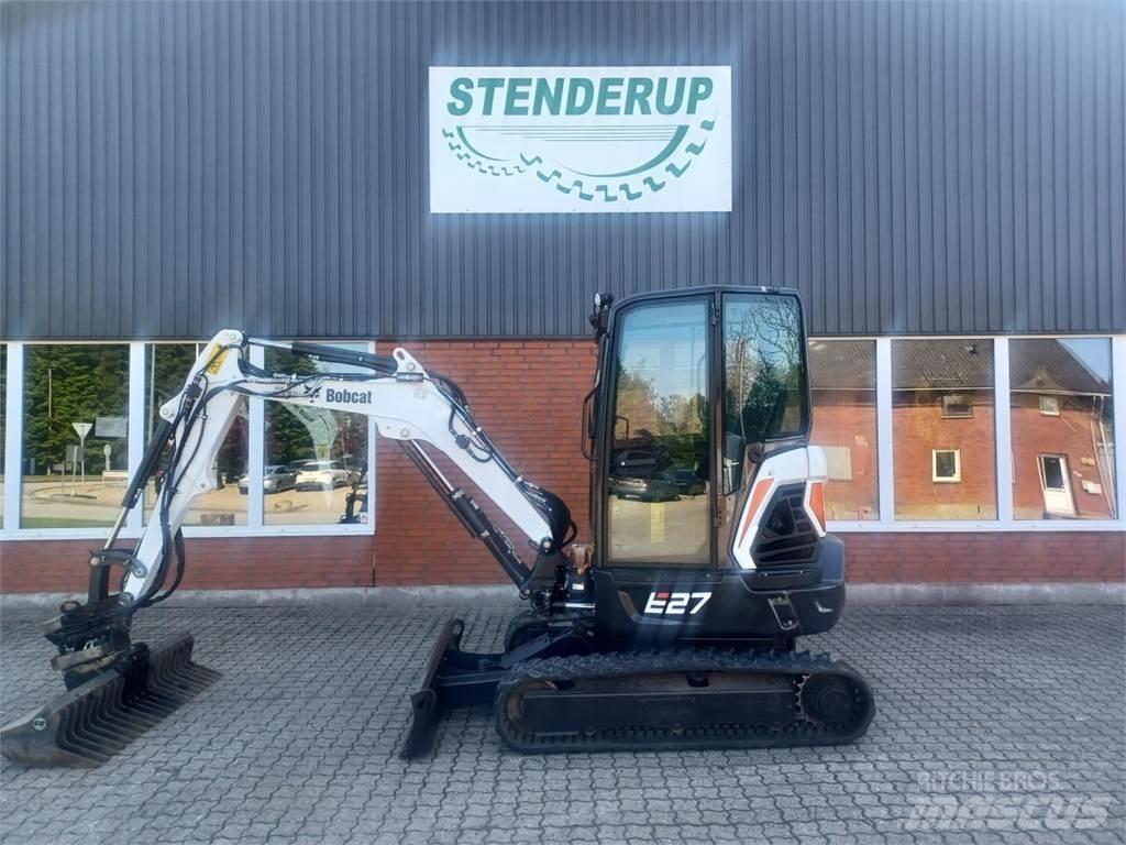 Bobcat E27 Minikoparki