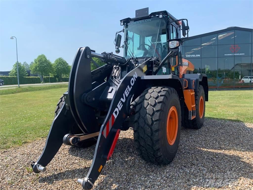 Develon DL250-7 Ładowarki kołowe