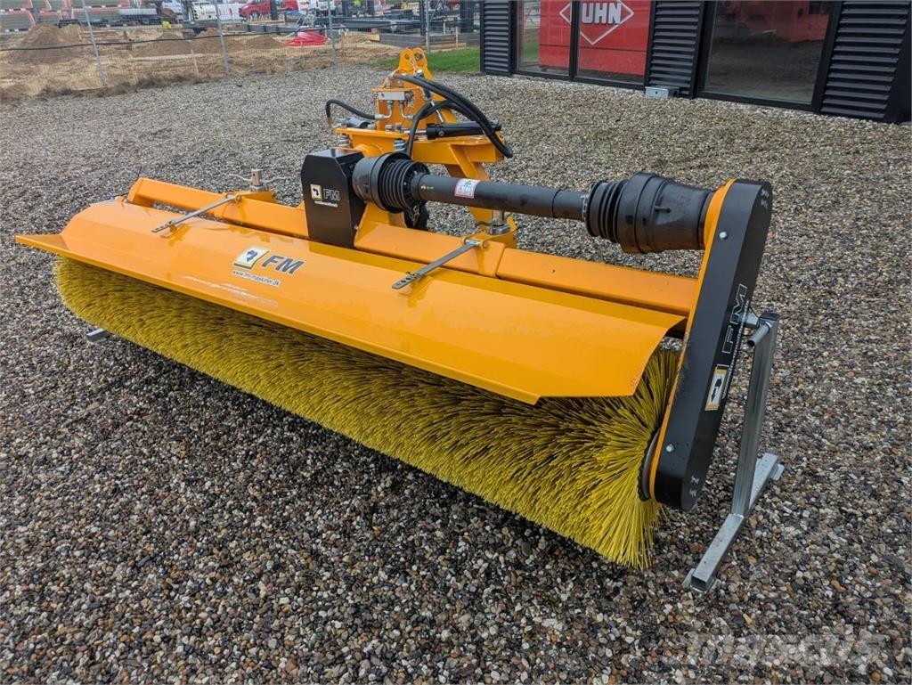 FM MF 275 Szczotki