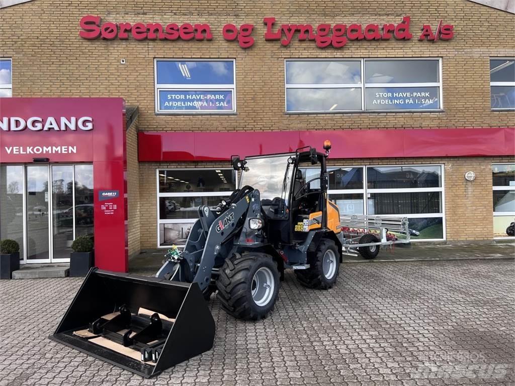GiANT G3500 Miniładowarki