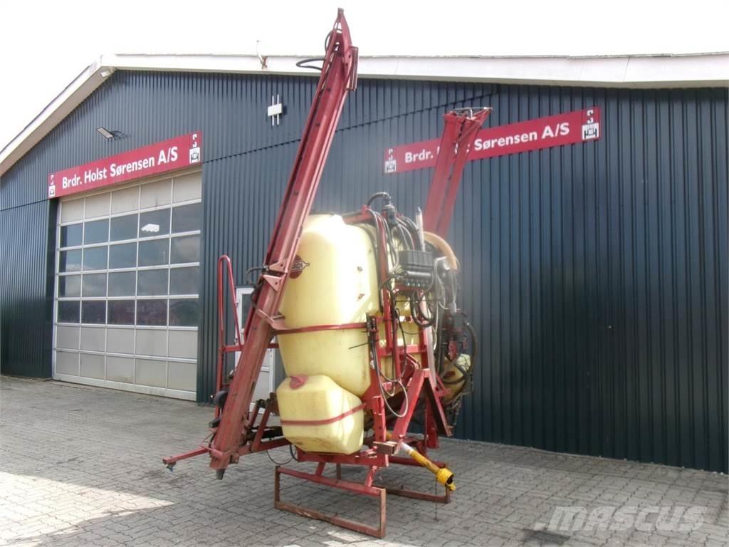 Hardi 1200L 15 M Zamontowane opryskiwacze