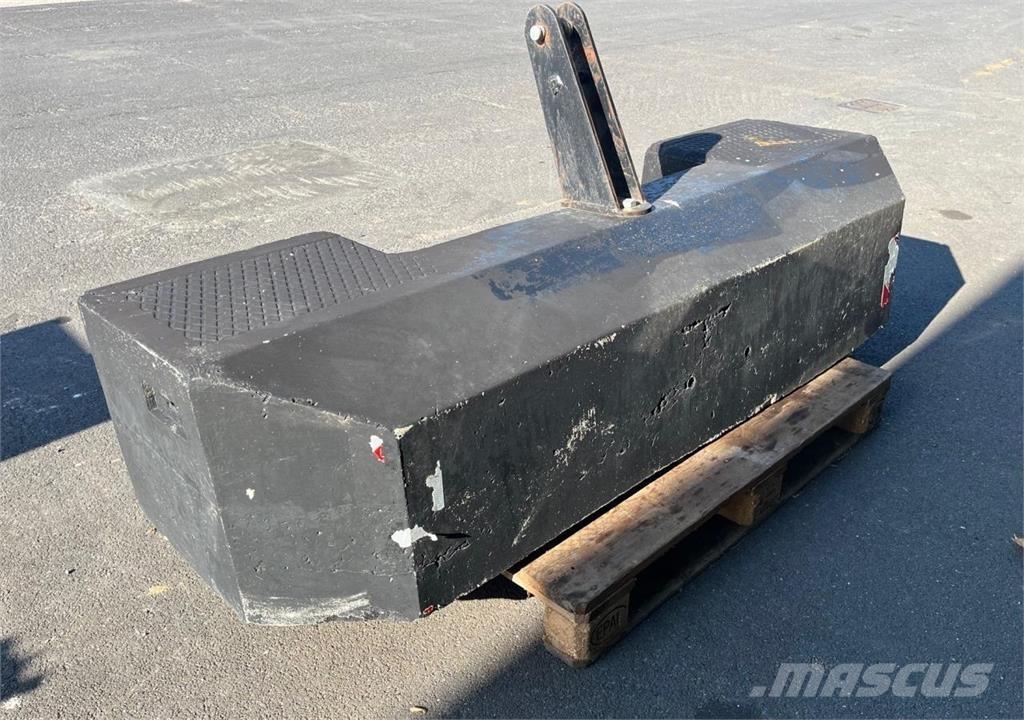 Hauer 1000 KG. Przednie obciążniki