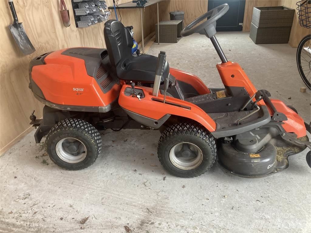 Husqvarna R214TC Kosiarki