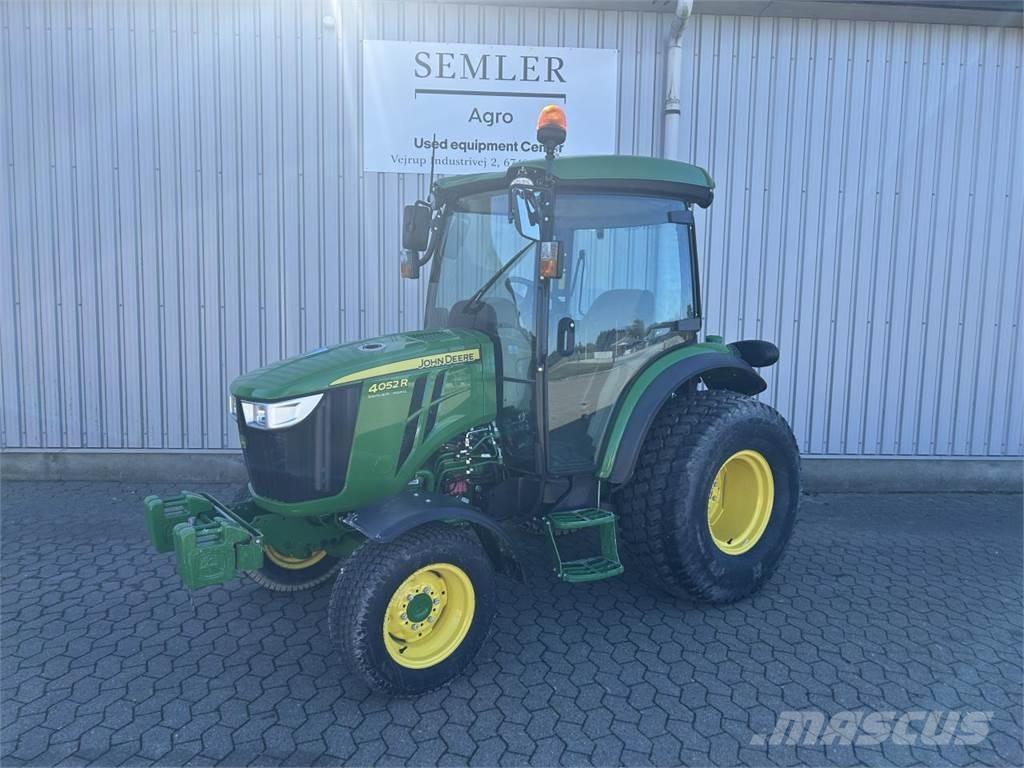 John Deere 4052R Mikrociągniki