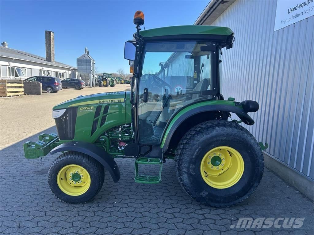 John Deere 4052R Mikrociągniki