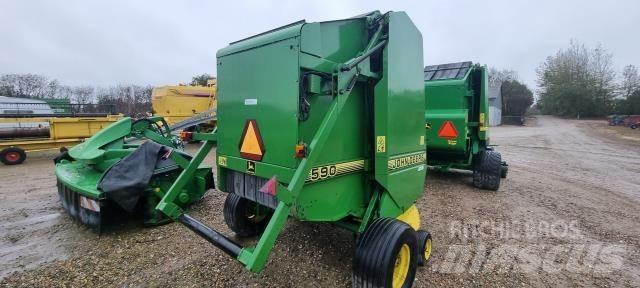 John Deere 590 Prasy zwijające