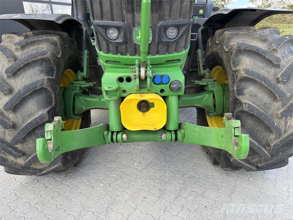John Deere 6210R Ciągniki rolnicze