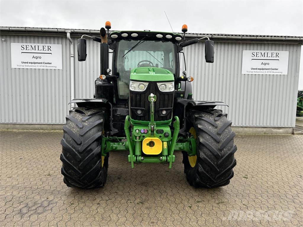 John Deere 6215R Ciągniki rolnicze