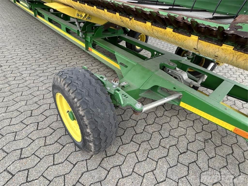 John Deere 640D Głowice ścinkowe