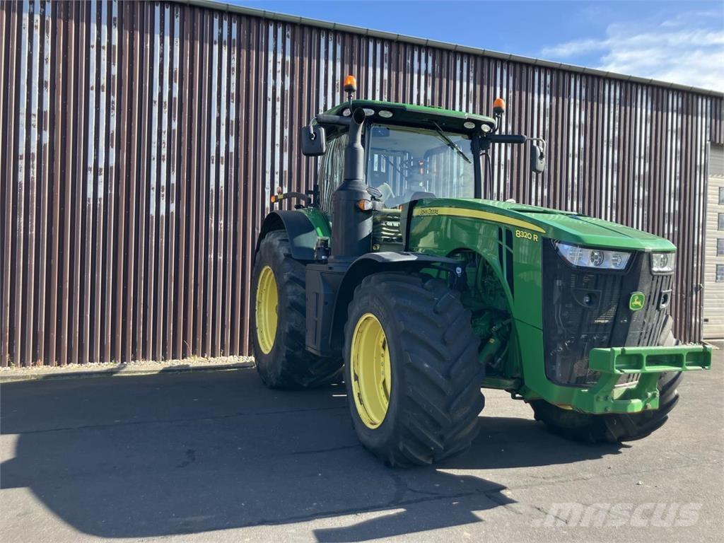 John Deere 8320R Ciągniki rolnicze