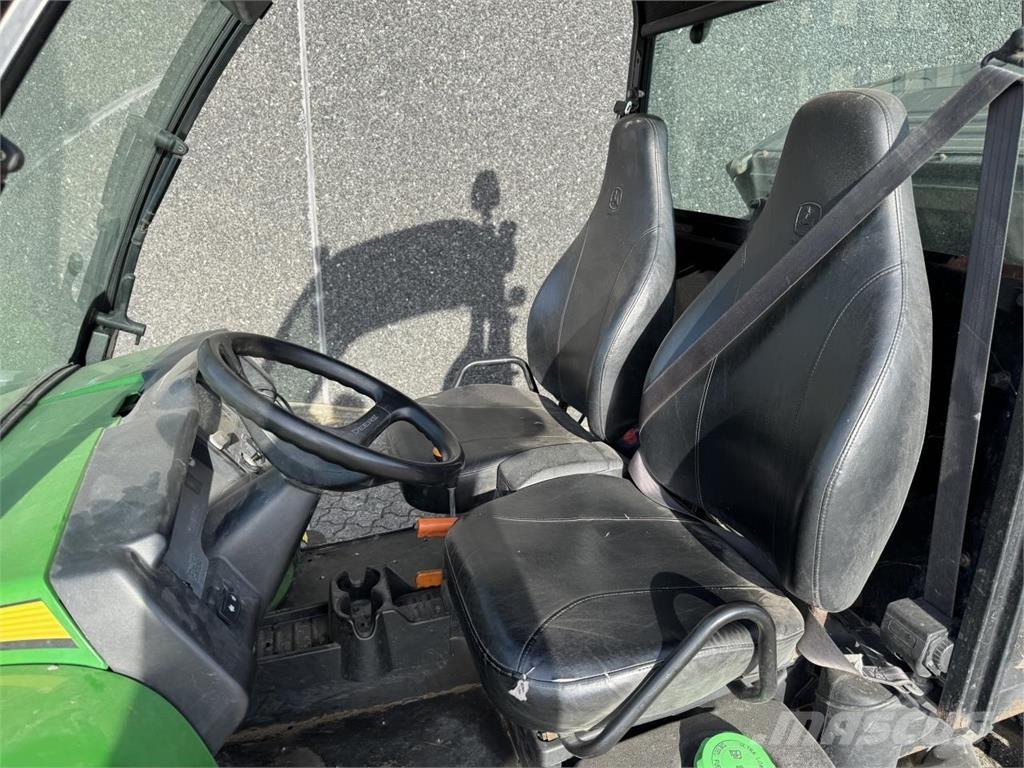 John Deere 855D Terenowe pojazdy użytkowe