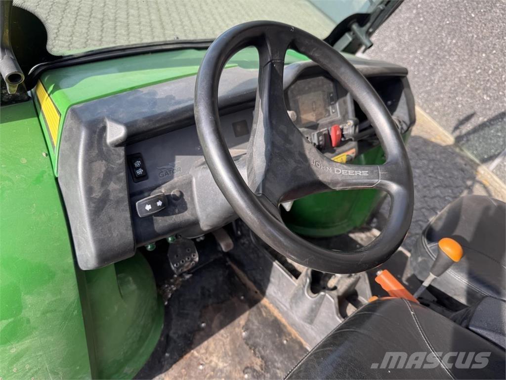 John Deere 855D Terenowe pojazdy użytkowe