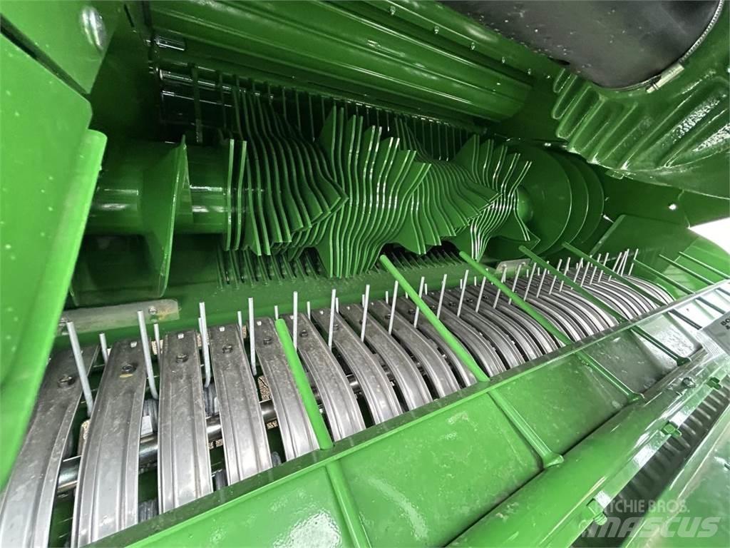 John Deere C441R Prasy zwijające