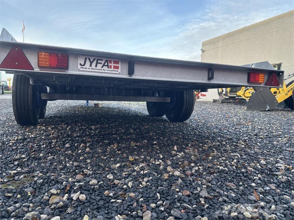 Jyfa HEM700 Przyczepy niskopodłogowe