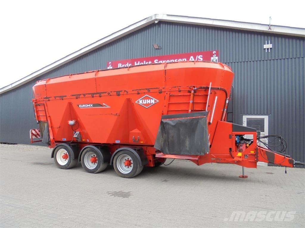 Kuhn 45.3 DL Wozy paszowe