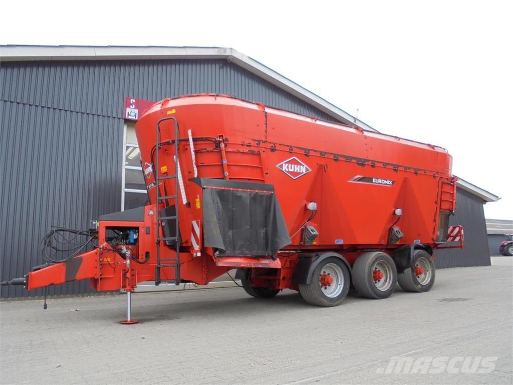 Kuhn 45.3 DL Wozy paszowe