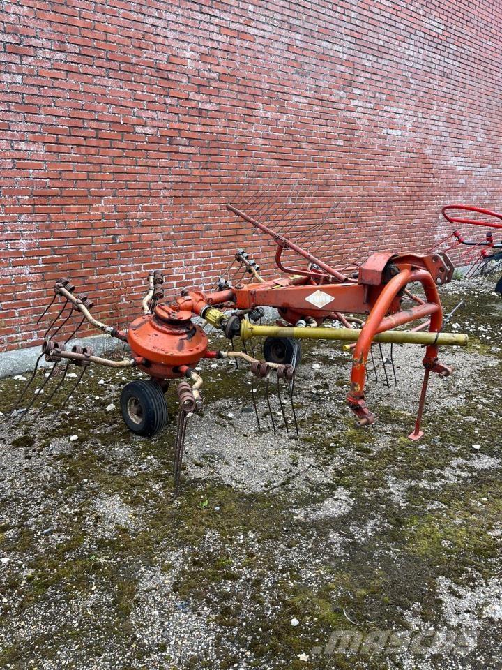 Kuhn GSR 25 N Zgrabiarki i przetrząsacze