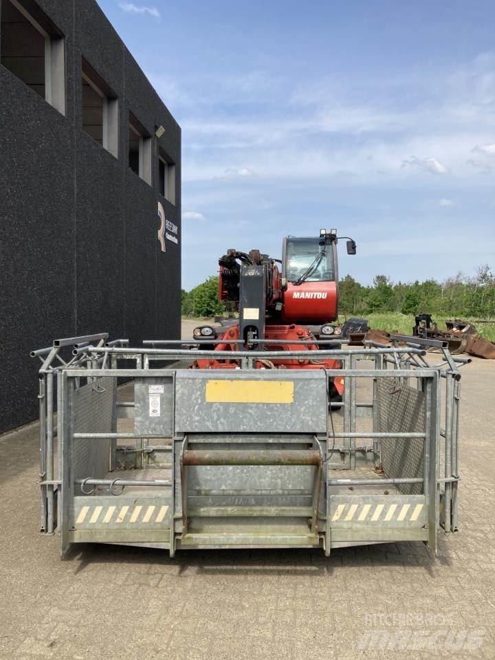 Manitou MRT2540 Ładowarki teleskopowe