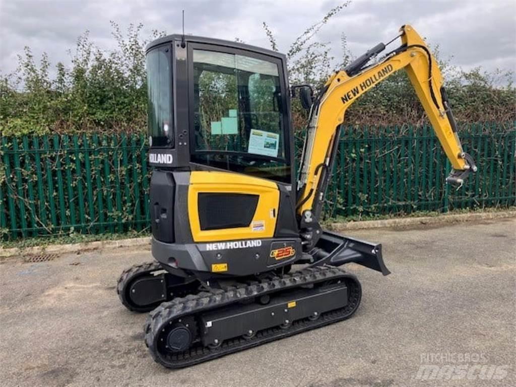 New Holland E25D Minikoparki