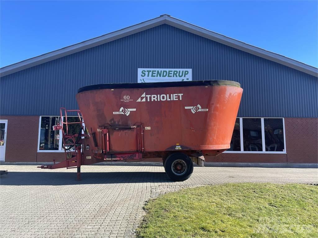 Trioliet 2400 L Wozy paszowe
