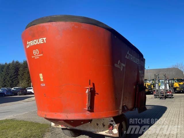 Trioliet 2400 L Wozy paszowe