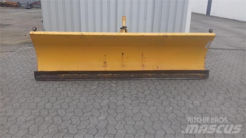  - - - 2.5 MTR Lemiesze i pługi śnieżne