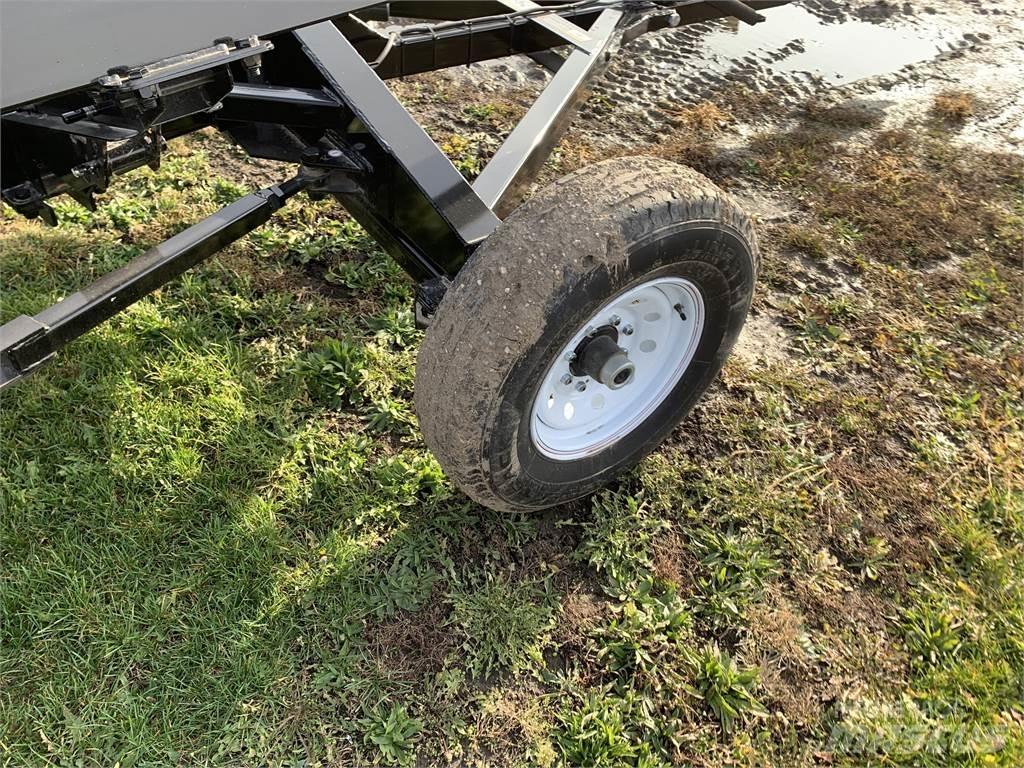 Demco AWS32 Przyczepy zbożowe
