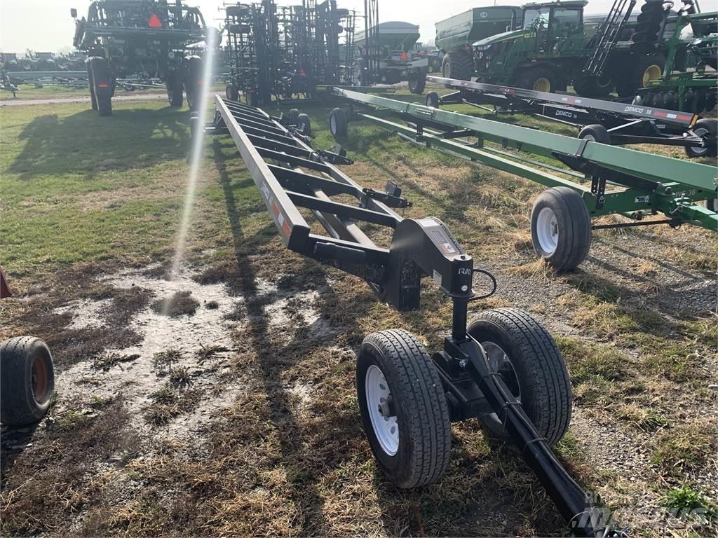 Demco STD42 Przyczepy zbożowe