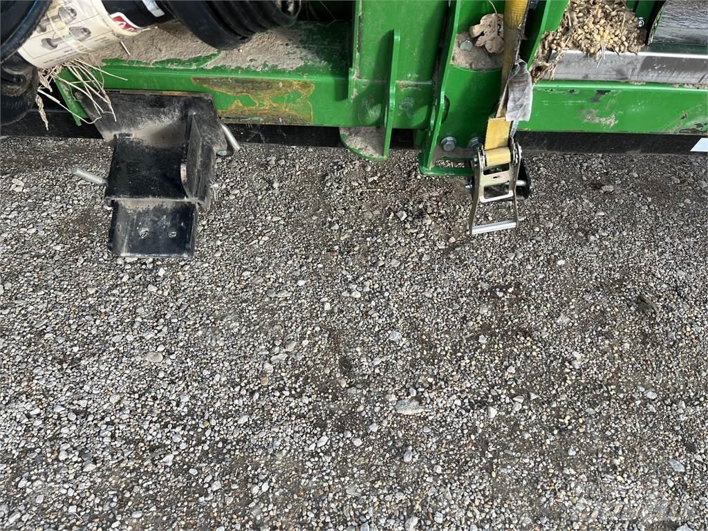 Demco STD42 Przyczepy zbożowe