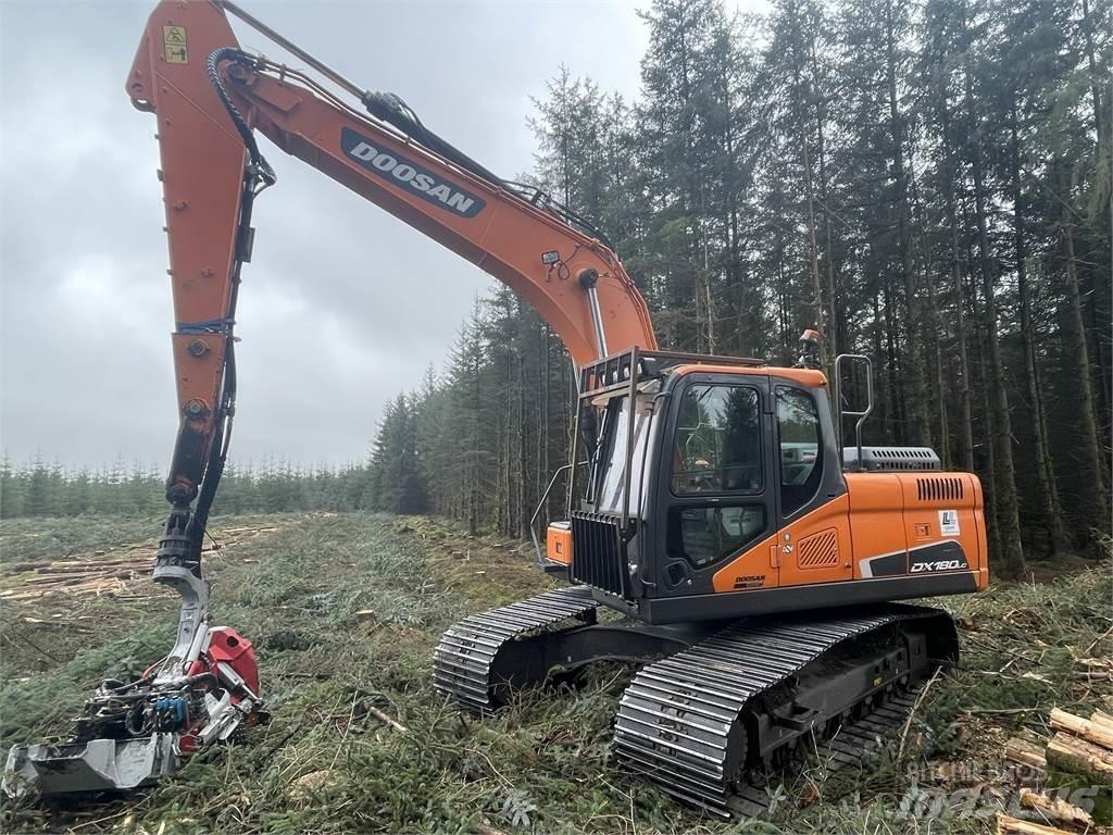 Doosan DX180LC Harwestery