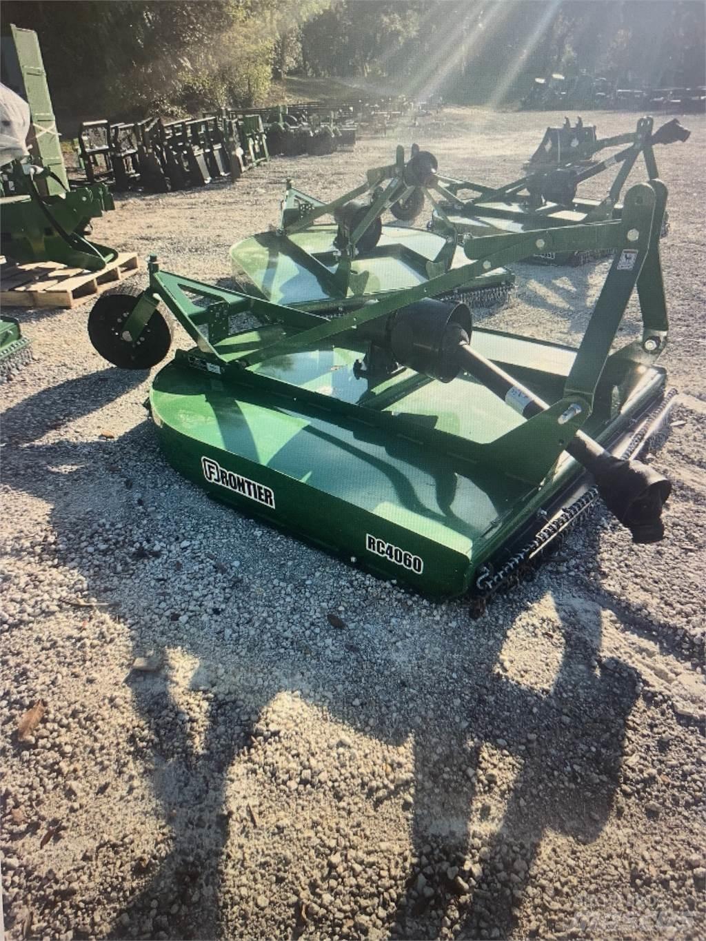 Frontier RC4060 Rozdrabniacze, krajarki i odwijarki słomy