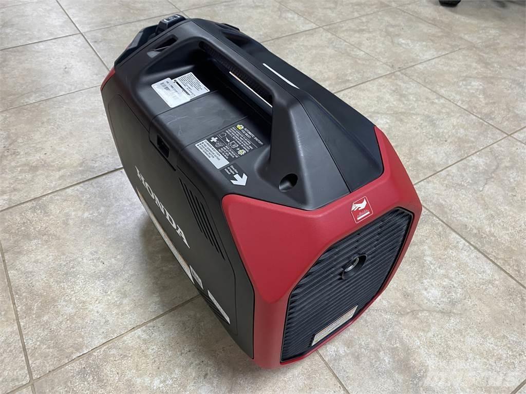 Honda EU3200I Wieże oświetleniowe