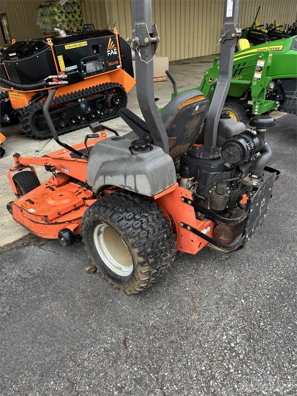 Husqvarna Z6127 Kosiarki o zerowym promieniu skrętu