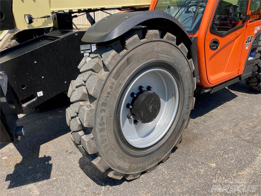 JLG 1055 Ładowarki teleskopowe