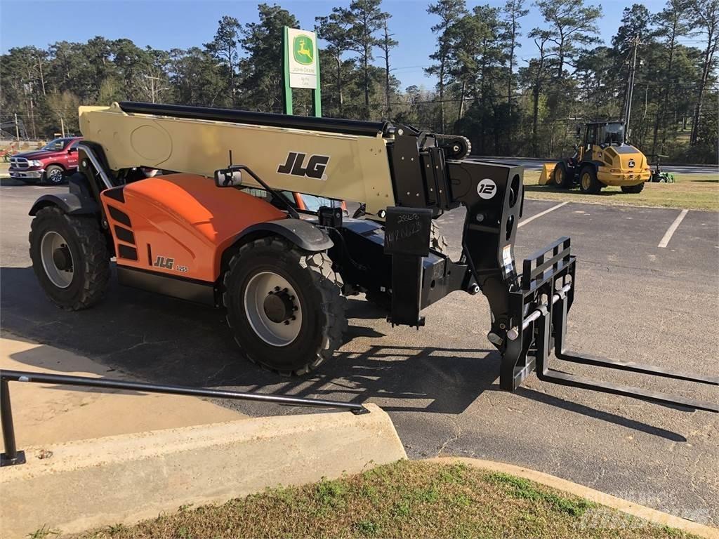 JLG 1255 Ładowarki teleskopowe