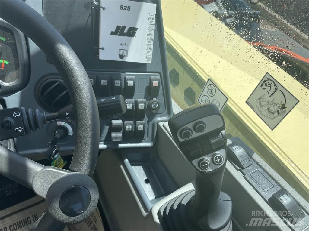 JLG 925 Ładowarki teleskopowe