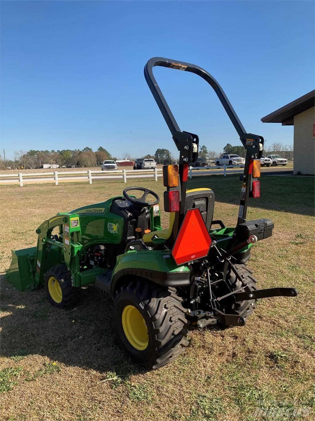 John Deere 1023E Mikrociągniki