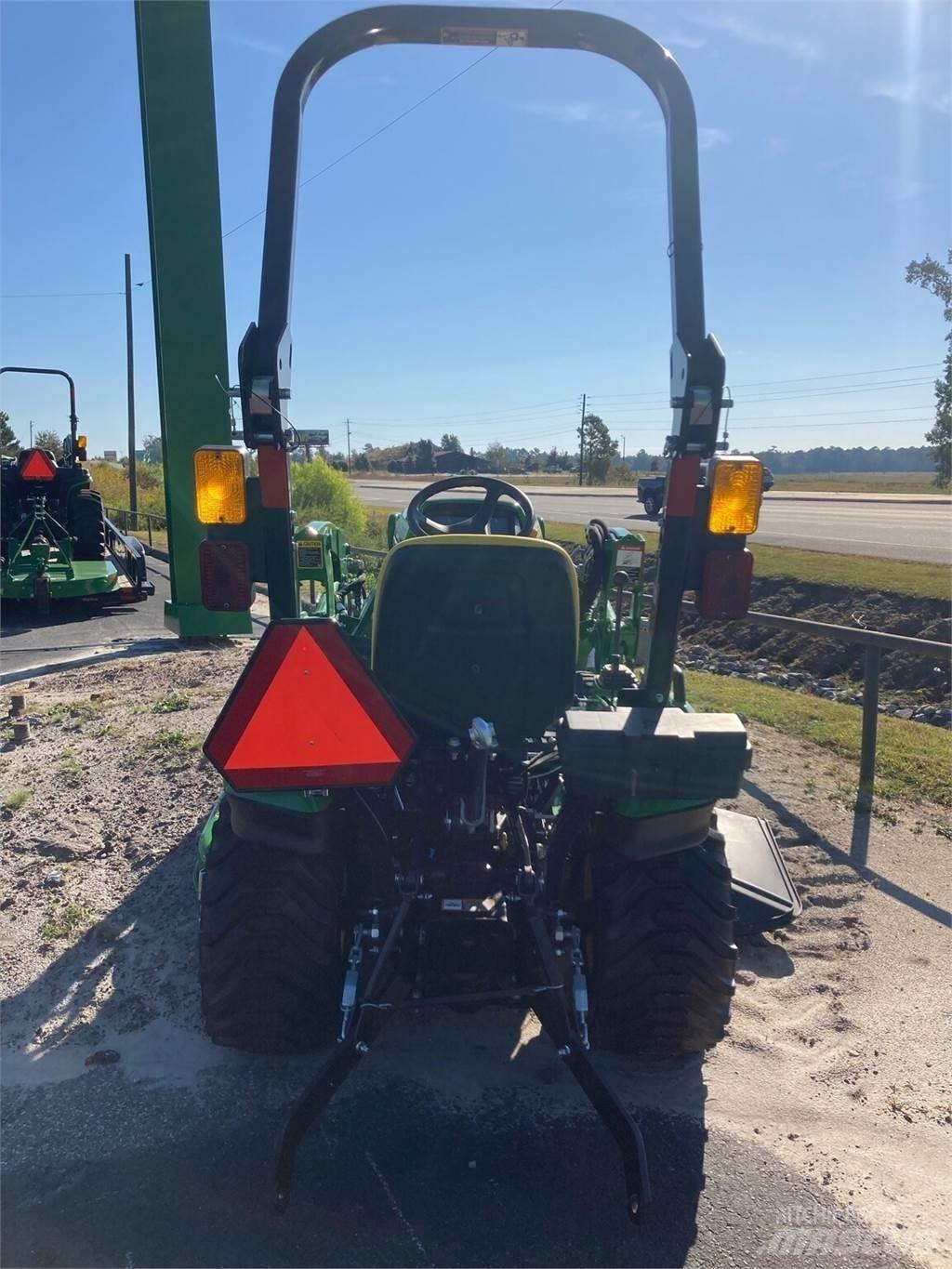 John Deere 1023E Mikrociągniki